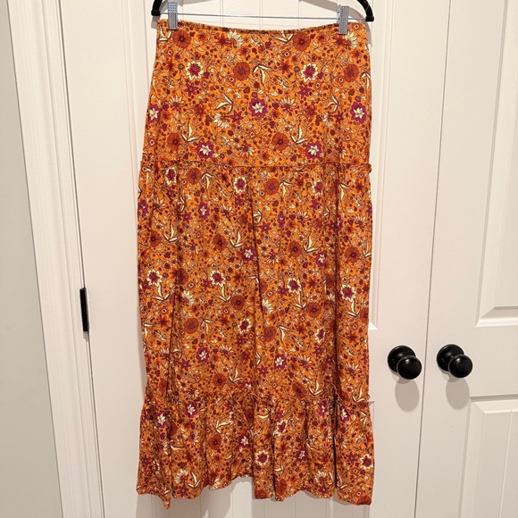Boho Fall Floral Maxi Skirt with Pockets Boutique - Picture 2 of 7
